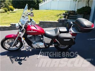 Honda VT1100 Arbejdsbåde / pramme