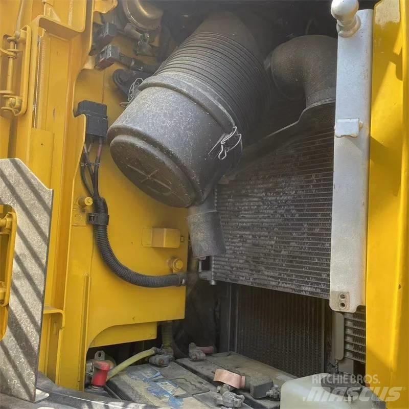 Komatsu PC 138 Gravemaskiner på larvebånd