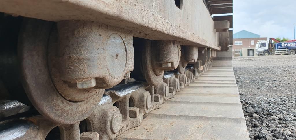 Hitachi ZX 210 LC-3 Gravemaskiner på larvebånd