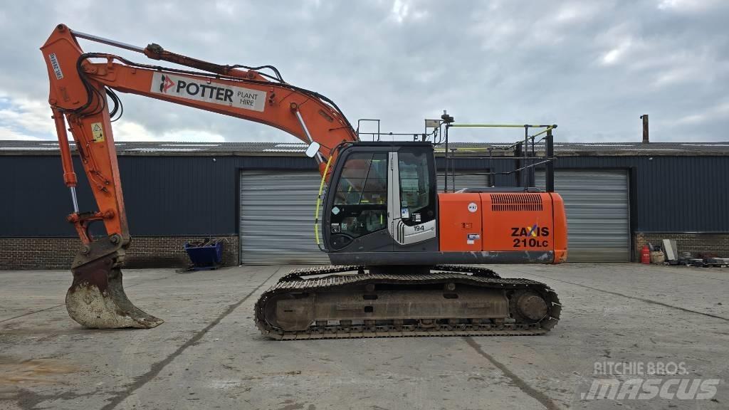 Hitachi ZX 210 LC-3 Gravemaskiner på larvebånd