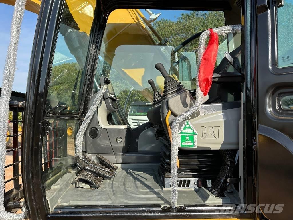 CAT 320 D L Gravemaskiner på larvebånd