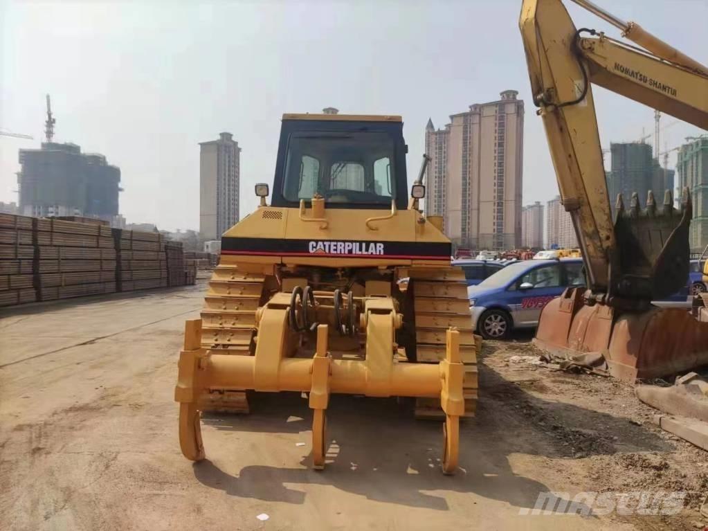 CAT D 6 M Bulldozer på larvebånd