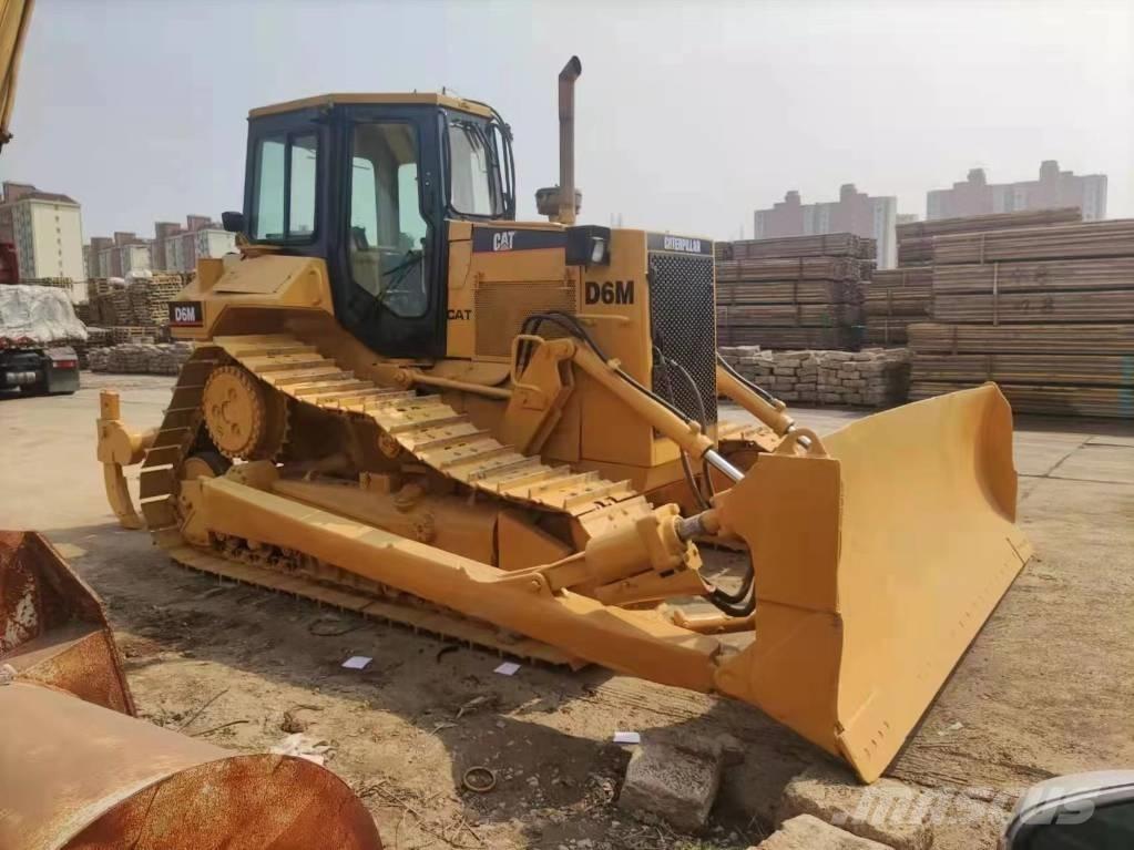 CAT D 6 M Bulldozer på larvebånd