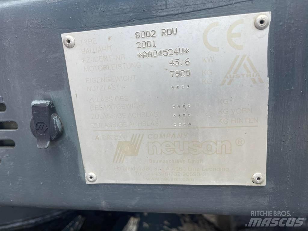 Neuson 8002 RDU Gravemaskiner på larvebånd