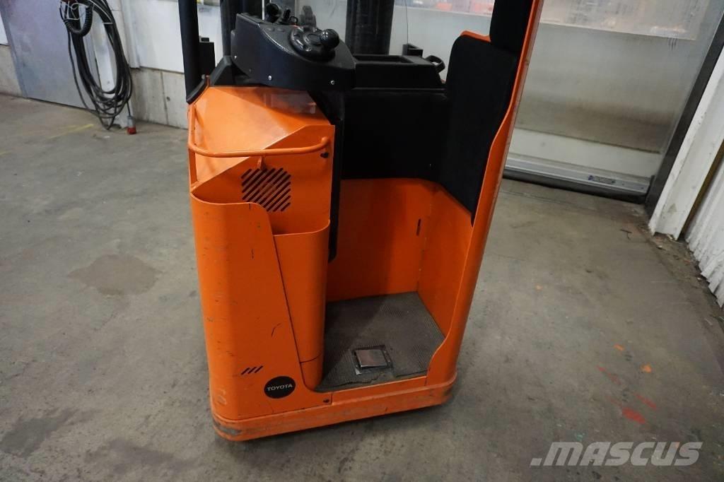 Toyota SSE135L Selvkørende stablere