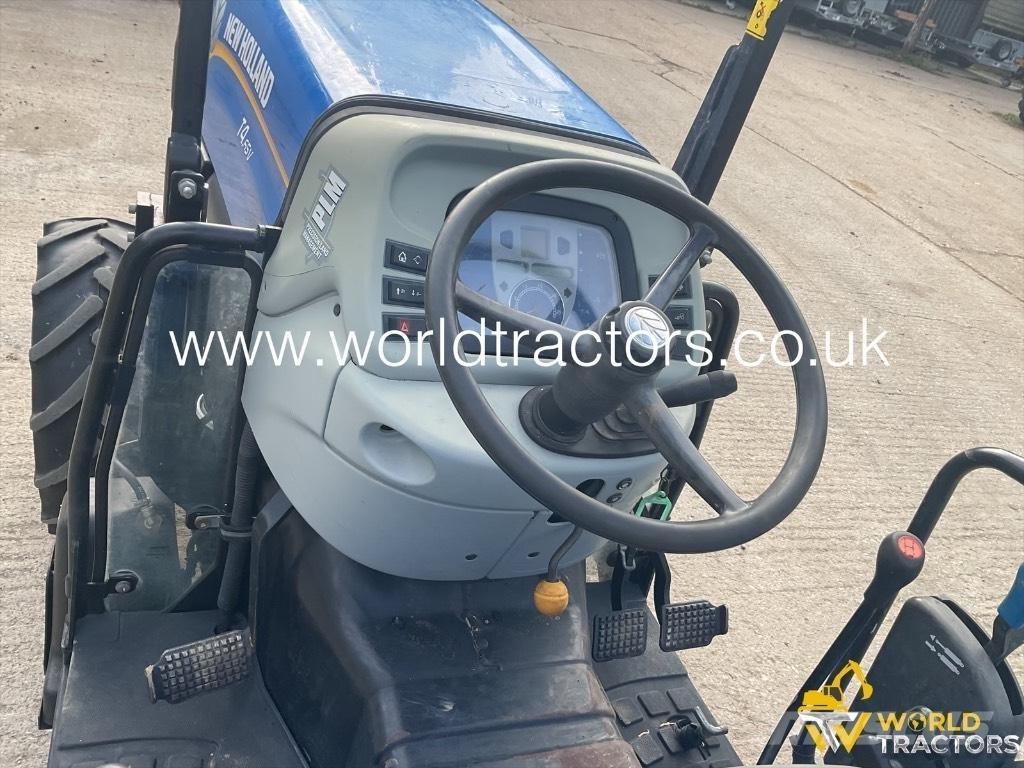 New Holland T 4.65 V Traktorer