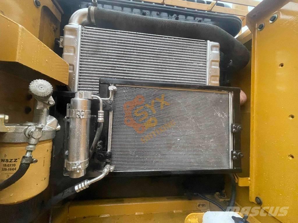 CAT CAT320 D2 Gravemaskiner på larvebånd