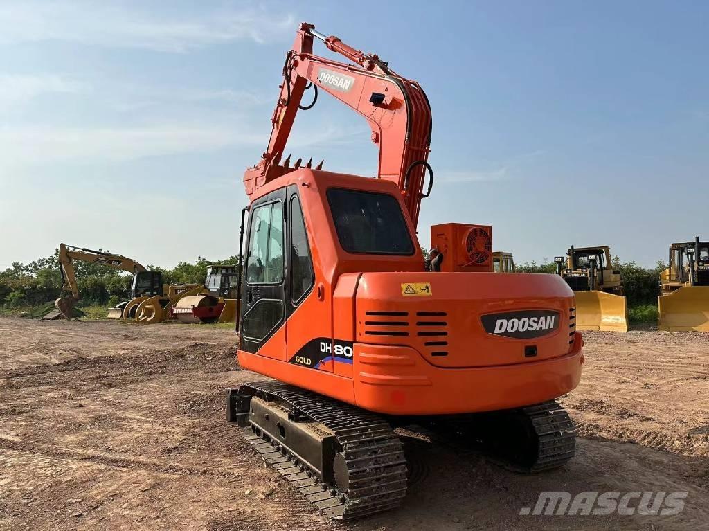 Doosan DH 80 Midi-gravemaskiner 7t - 12t