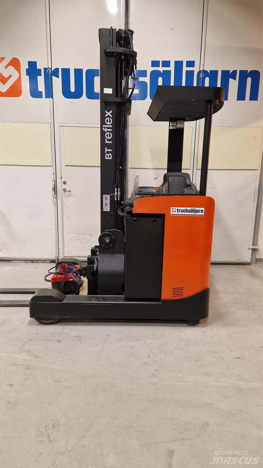 BT RRE160B Reachtruck