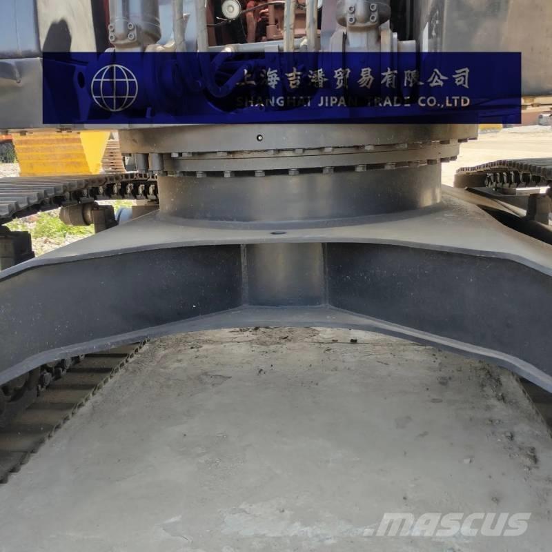 Hitachi ZX 240 Gravemaskiner på larvebånd