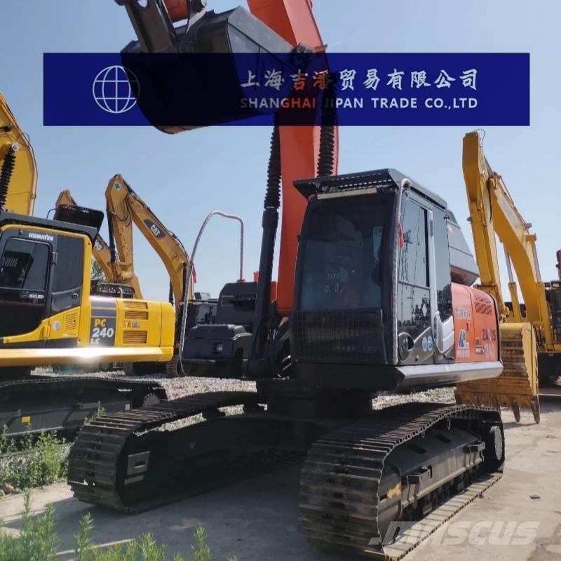 Hitachi ZX 240 Gravemaskiner på larvebånd