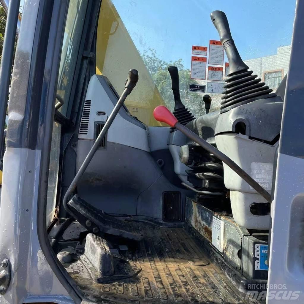 Komatsu PC78US-6 Gravemaskiner på larvebånd