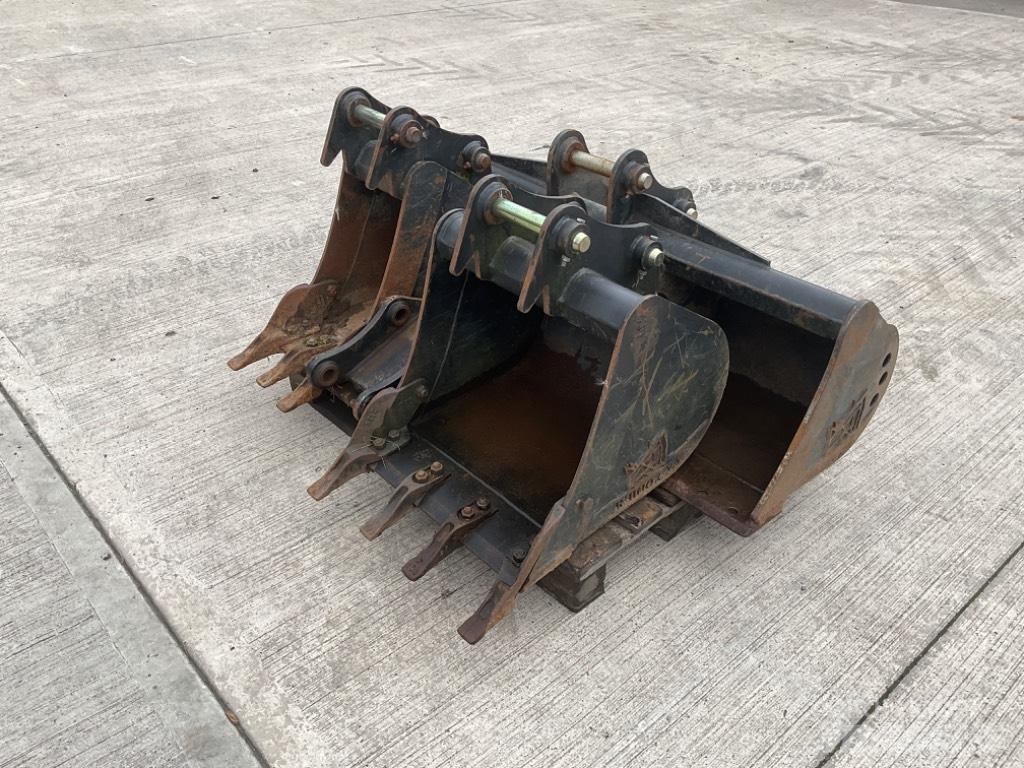 Rhinox Buckets Minigravemaskiner