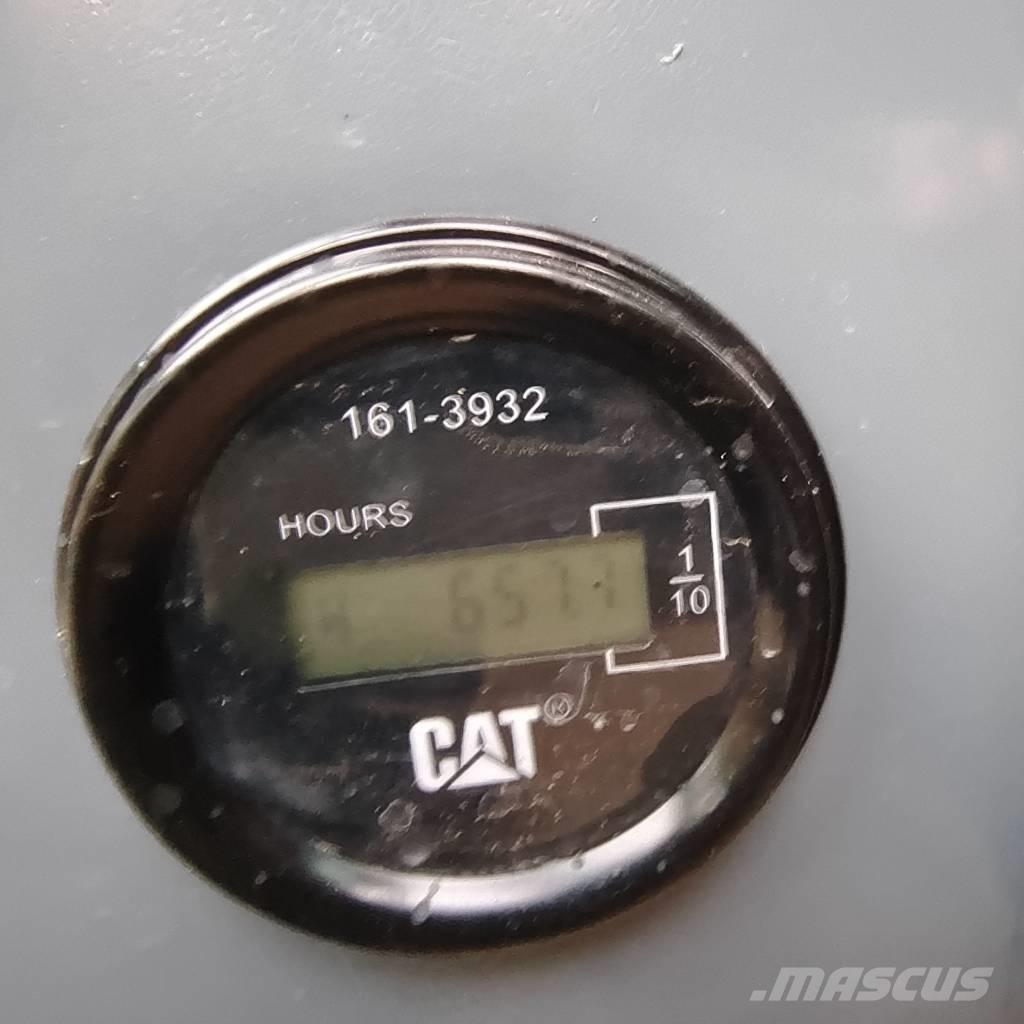 CAT 320 D2L Gravemaskiner på larvebånd