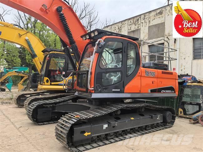 Doosan DX 300 LC Gravemaskiner på larvebånd