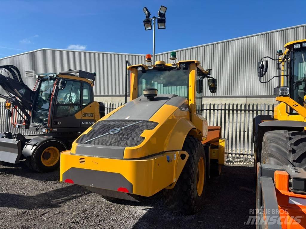 Volvo SD 160 B Tromle med luftdæk