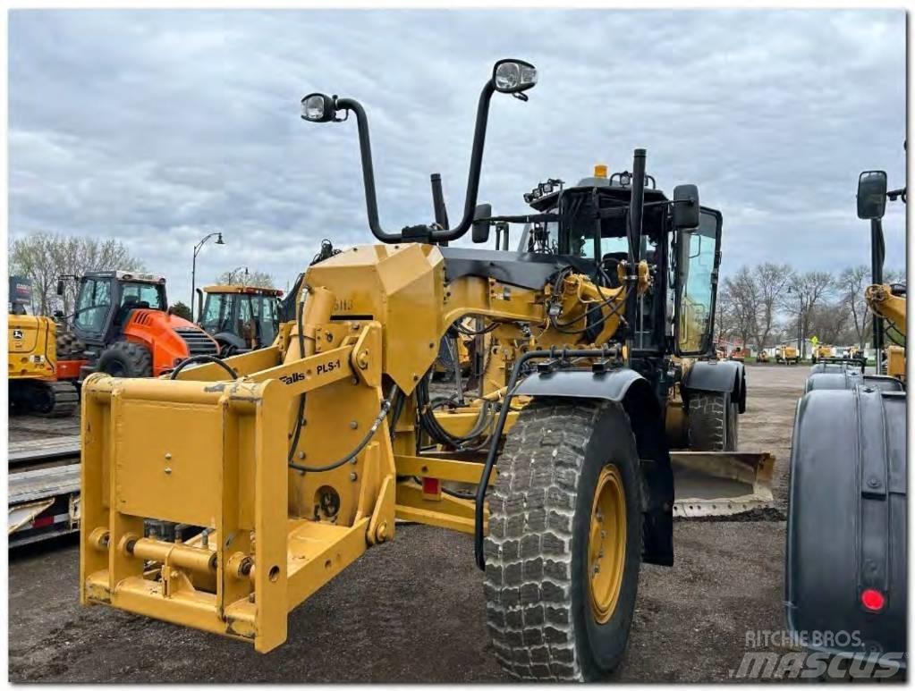 CAT 12 M 3 Vejhøvle / Gradere