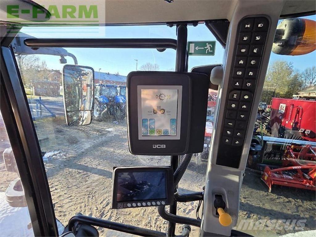 JCB fastrac 8330 Traktorer