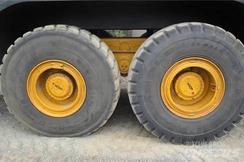 Bell B25D 23000L Andre lastbiler