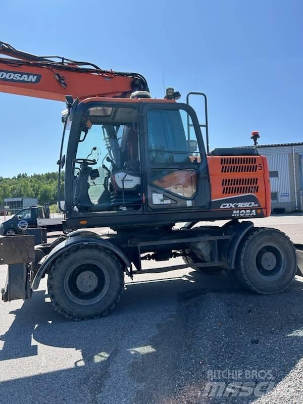 Doosan DX 160 w-5 Gravemaskiner på hjul
