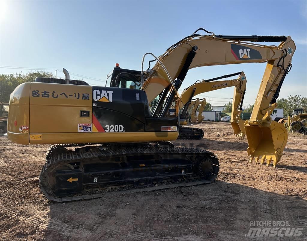 CAT 320 D L Gravemaskiner på larvebånd