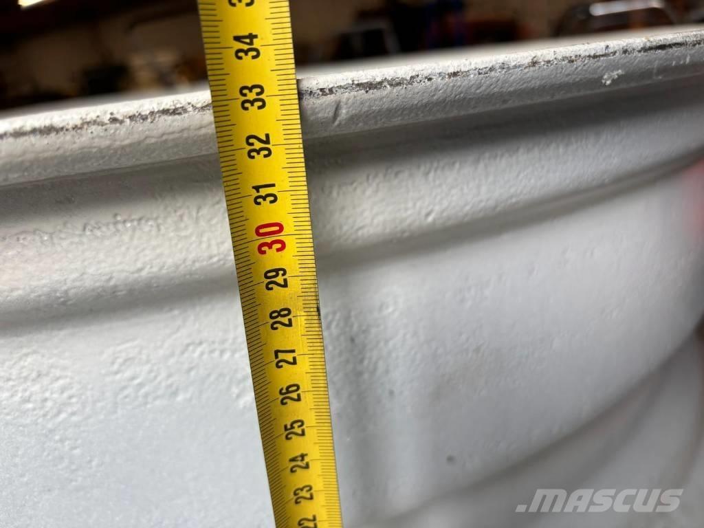 Velgen 551 Traktorer