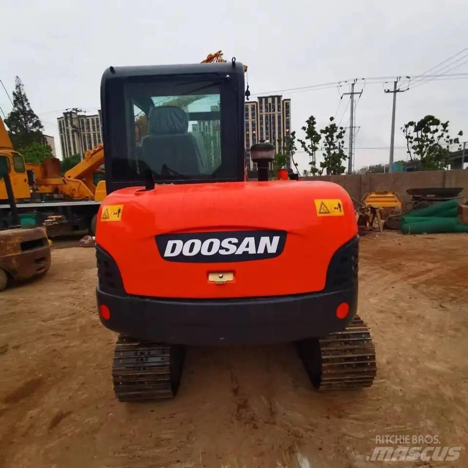 Doosan DH60-7 Gravemaskiner på larvebånd