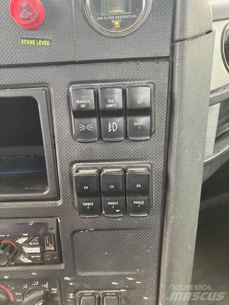 CAT CT 660 Demonterbare/wirehejs lastbiler