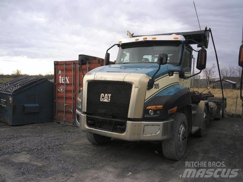 CAT CT 660 Demonterbare/wirehejs lastbiler