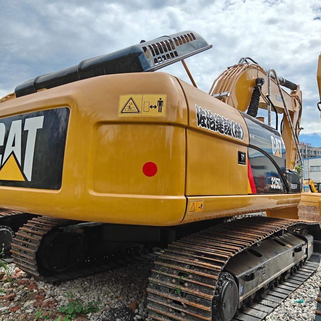 CAT 325D Gravemaskiner på larvebånd