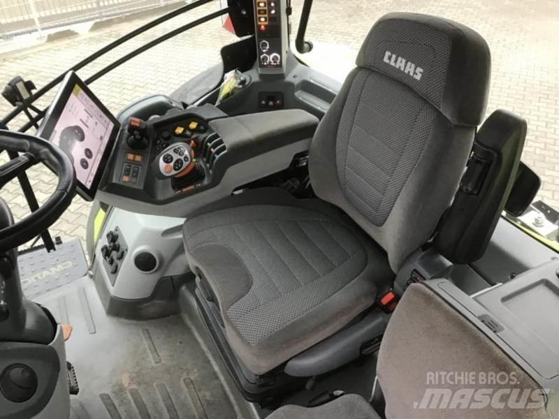 CLAAS AXION 850 Traktorer