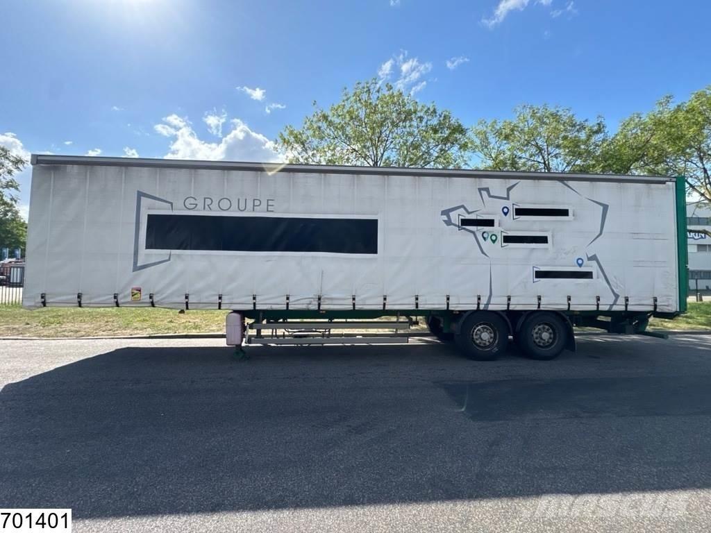 Samro Tautliner Semi-trailer med Gardinsider