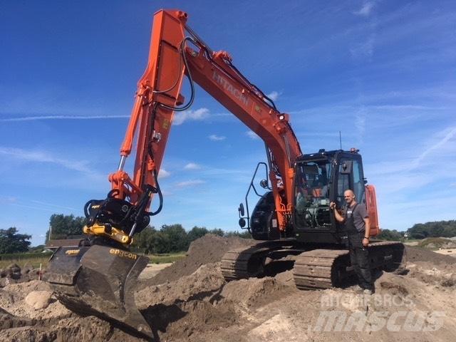 Hitachi ZX 135 US-6 Gravemaskiner på larvebånd