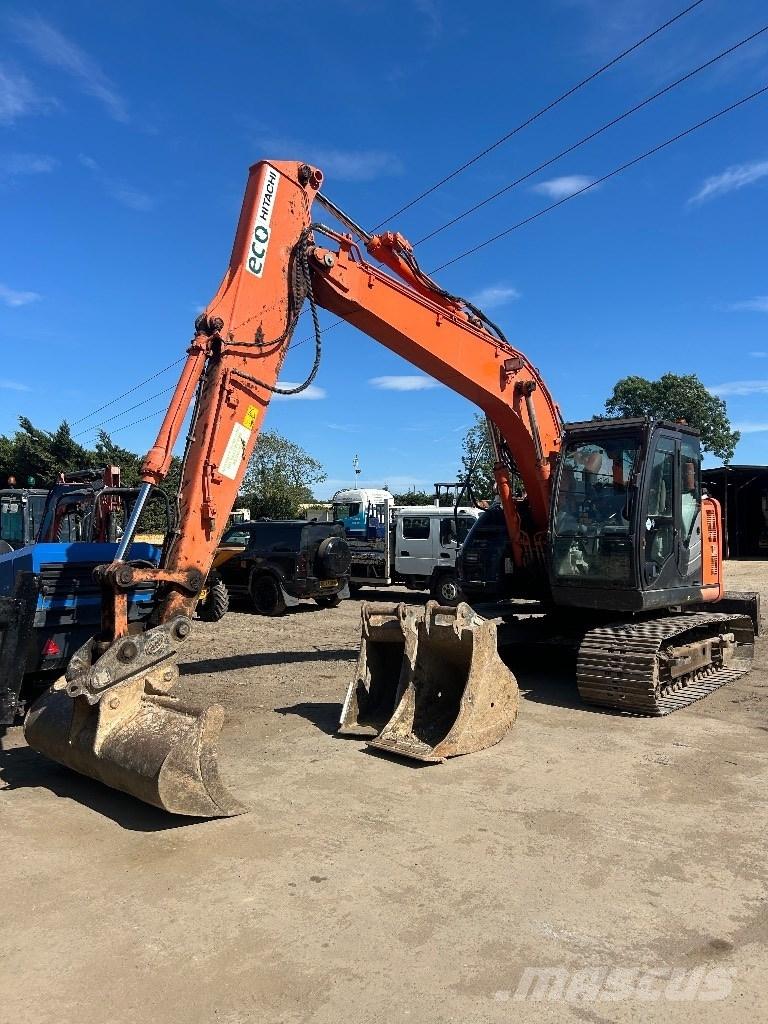 Hitachi ZX 135 US-6 Gravemaskiner på larvebånd