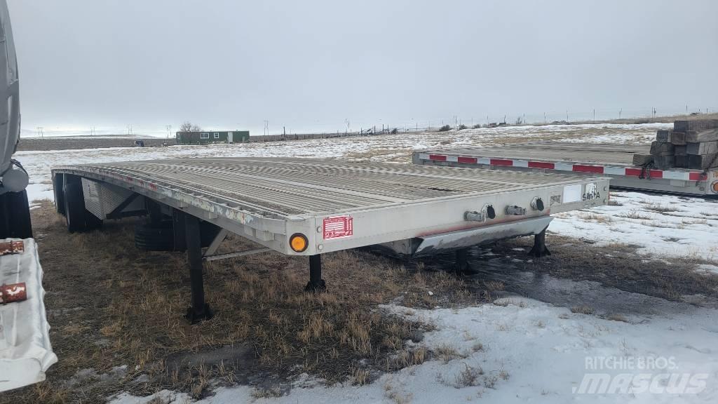 Reitnouer 48' Flatbed Anhænger med lad/Flatbed