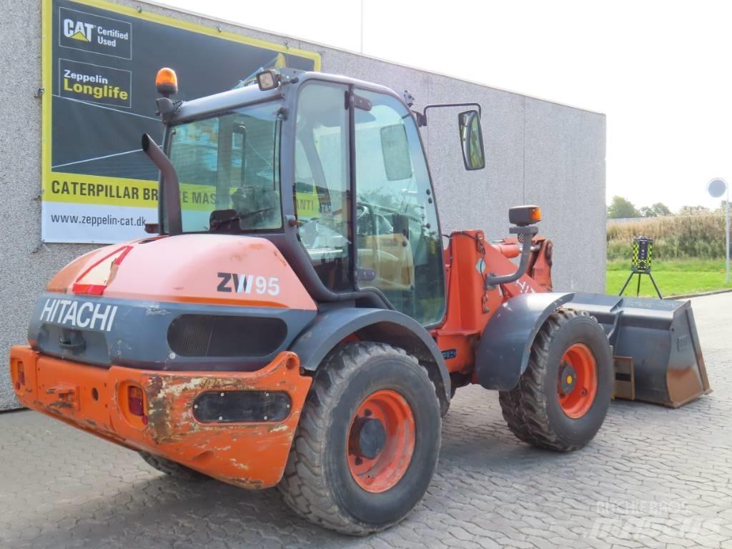 Hitachi ZX 95 Læssemaskiner på hjul