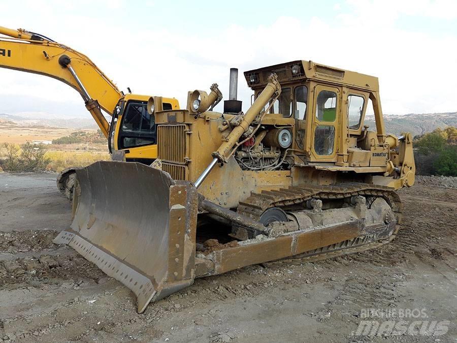 Komatsu D 155 A-1 Bulldozer på larvebånd