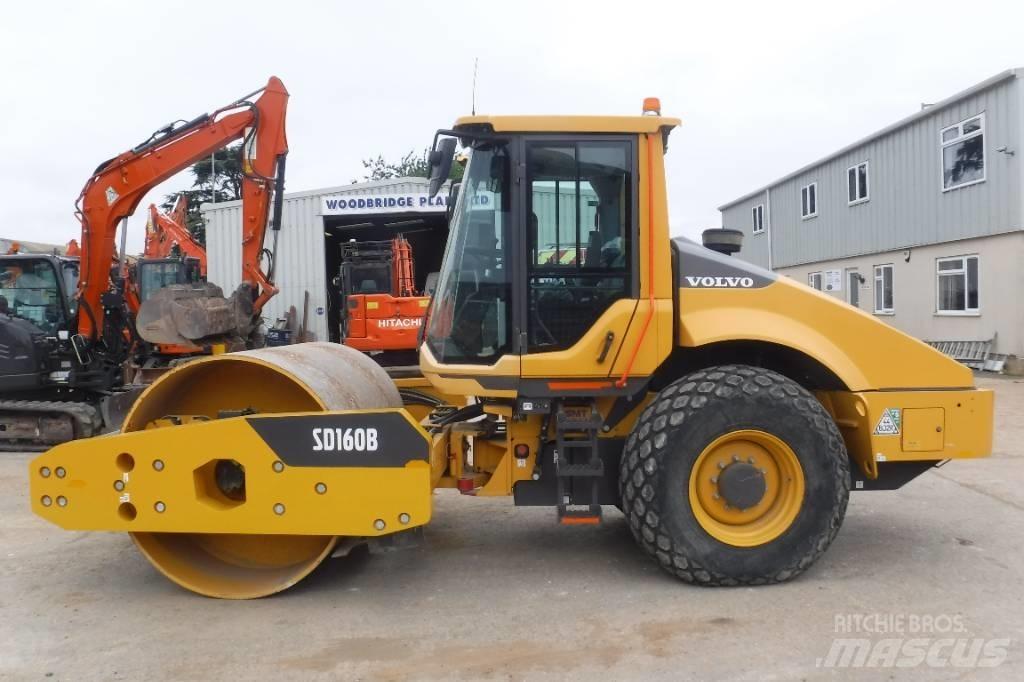 Volvo SD 160 B Tromle med luftdæk