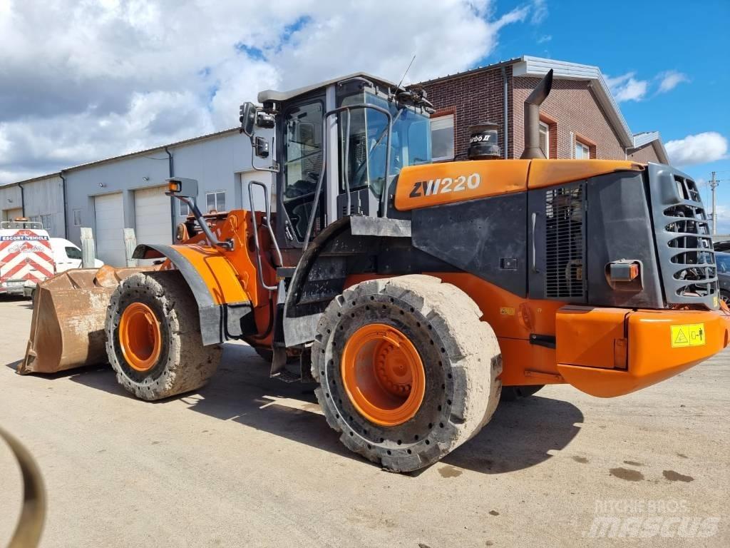 Hitachi ZW 220 Læssemaskiner på hjul