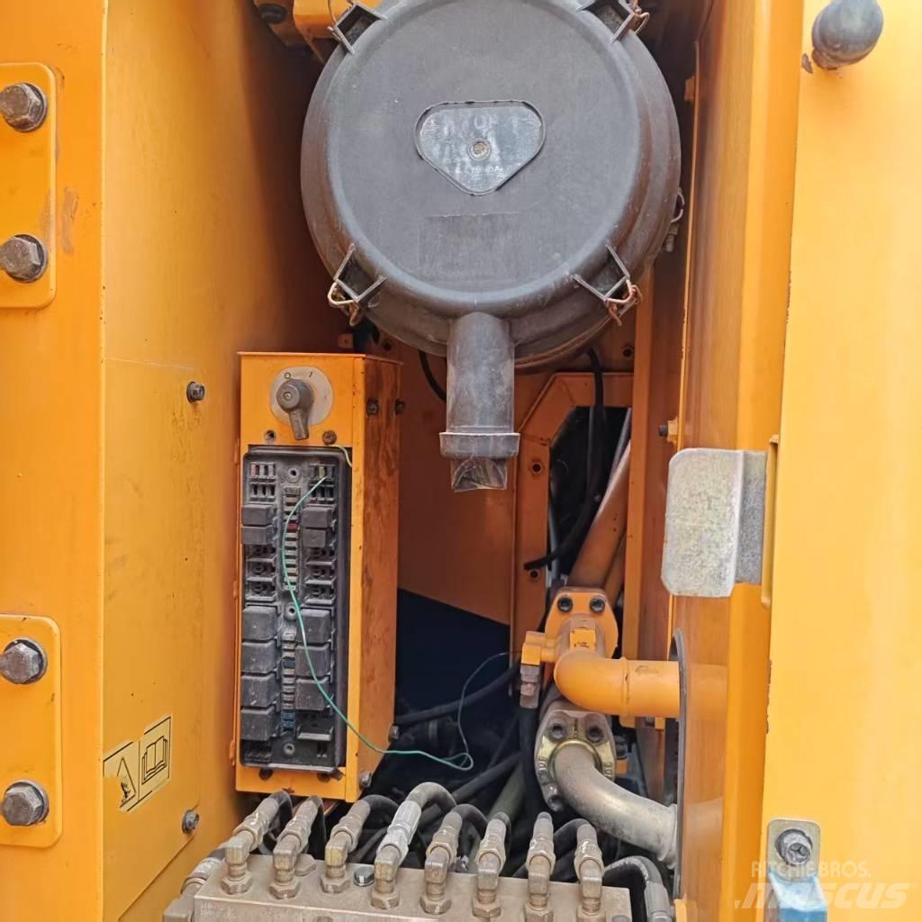 Hyundai 220lc-9s Gravemaskiner på larvebånd
