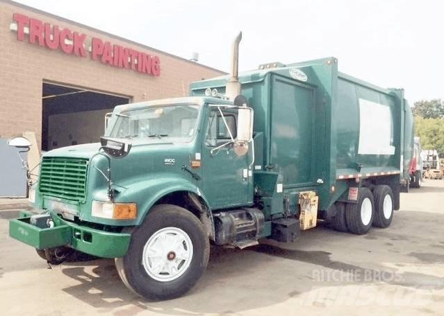 International 4900 Renovationslastbiler