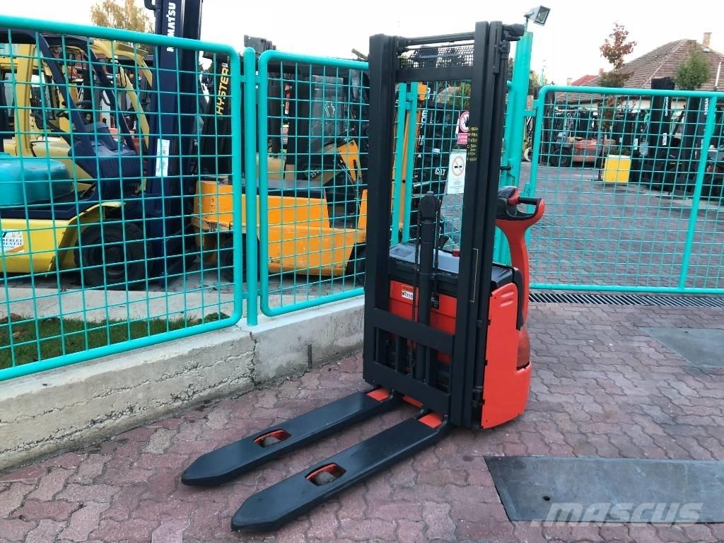 Linde L 12 V-3108 Gaffelstabler med gående fører