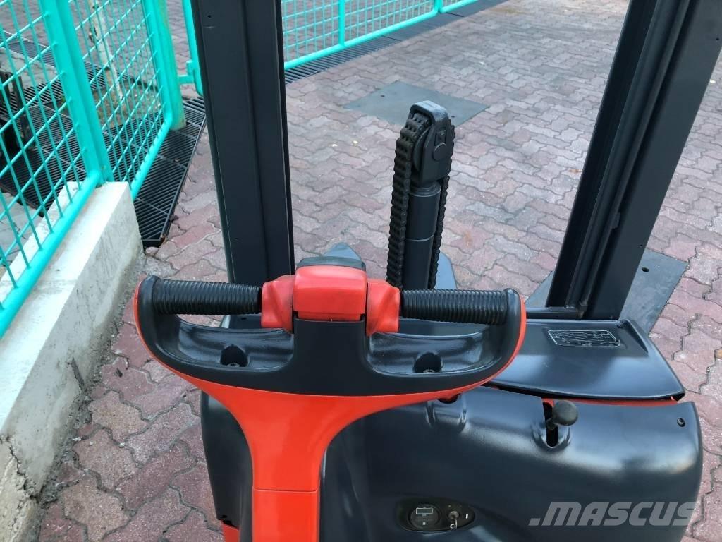 Linde L 12 V-3108 Gaffelstabler med gående fører