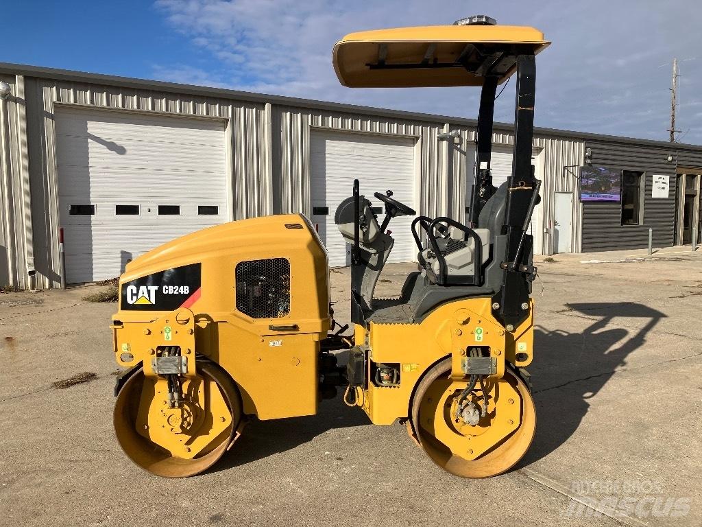 CAT CB 24 B Tvilling tromle