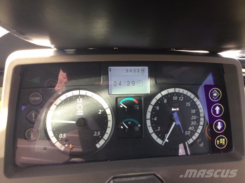 John Deere 6125M Traktorer