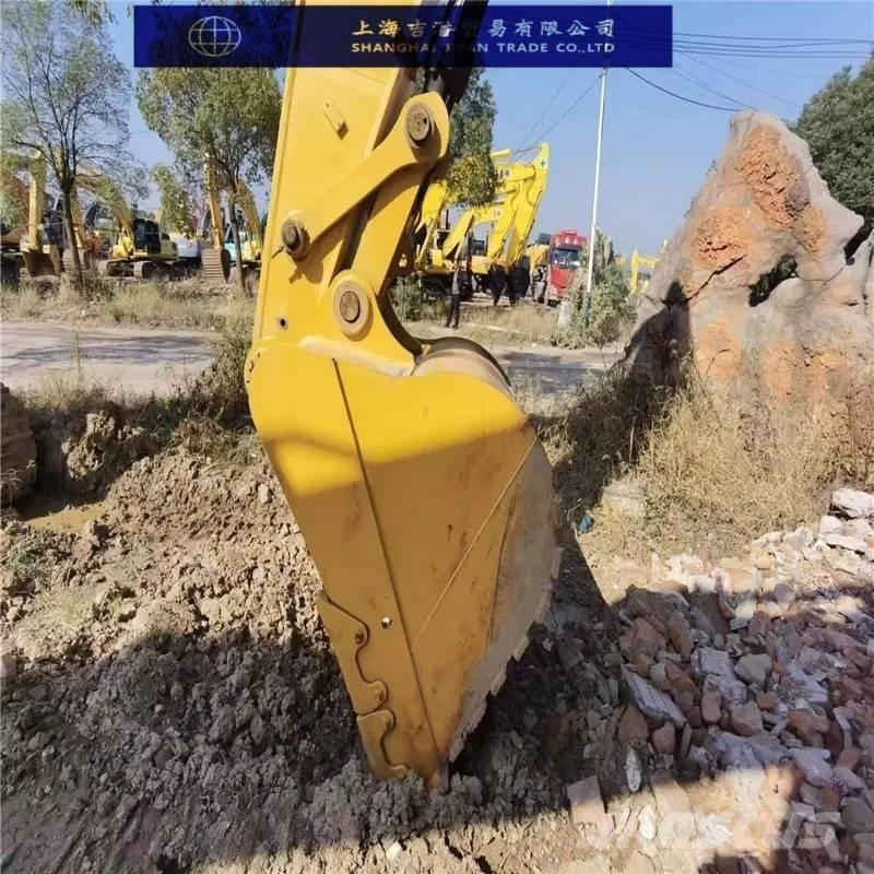 CAT 330 D Gravemaskiner på larvebånd
