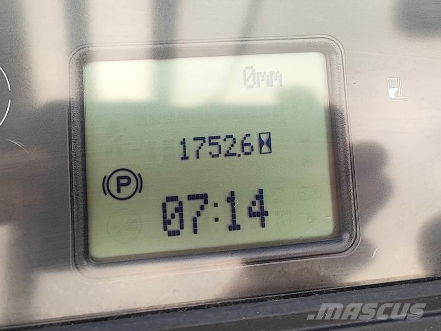 Linde R12B-01 Reachtruck