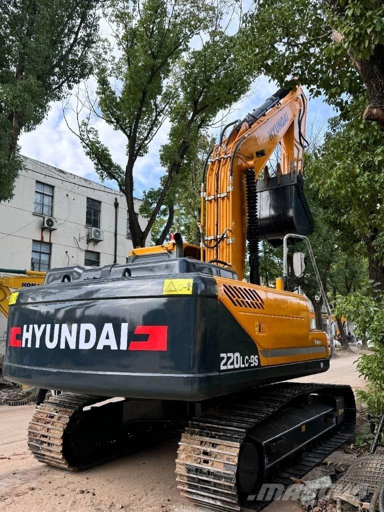 Hyundai 220LC-9S Midi-gravemaskiner 7t - 12t