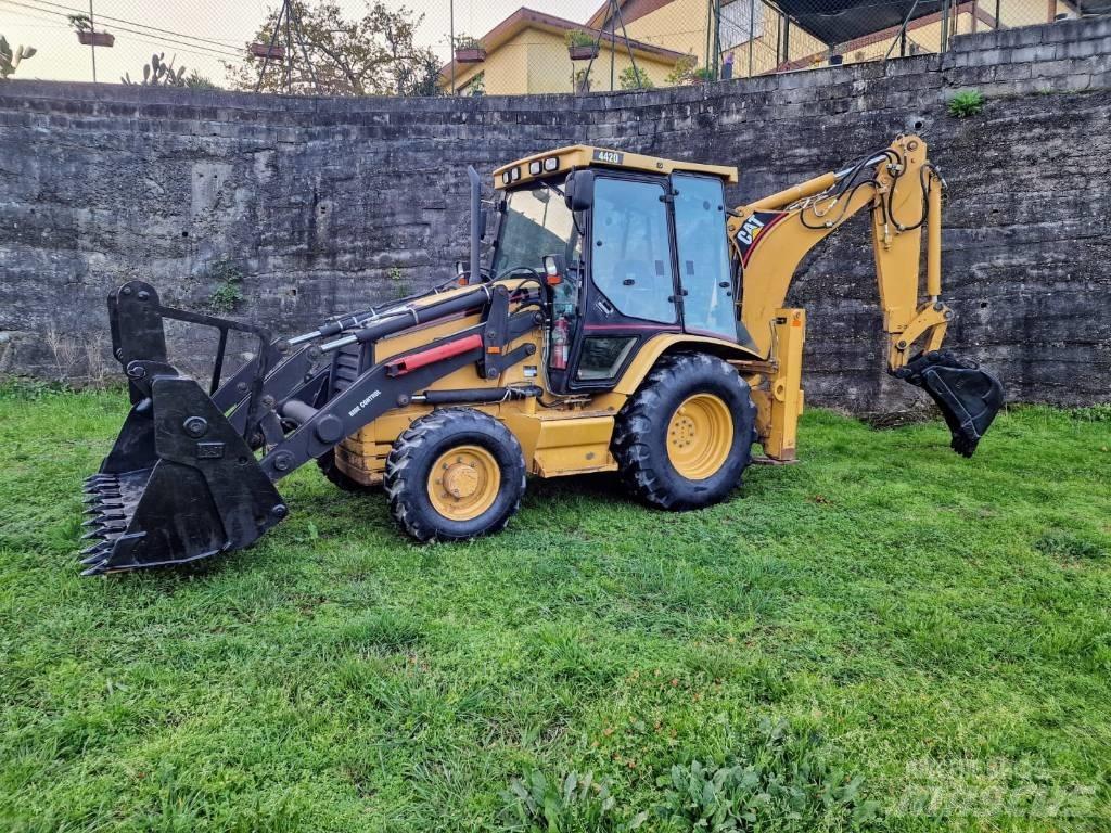 CAT 442 D Rendegravere