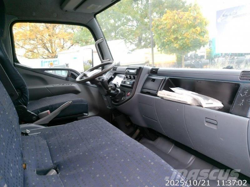 Mitsubishi 7C14 Lastbil med kran